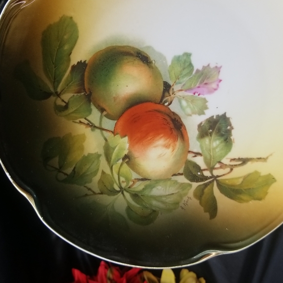 Antique J & C Louise Bavaria Apple Plate - Picture 6 of 14